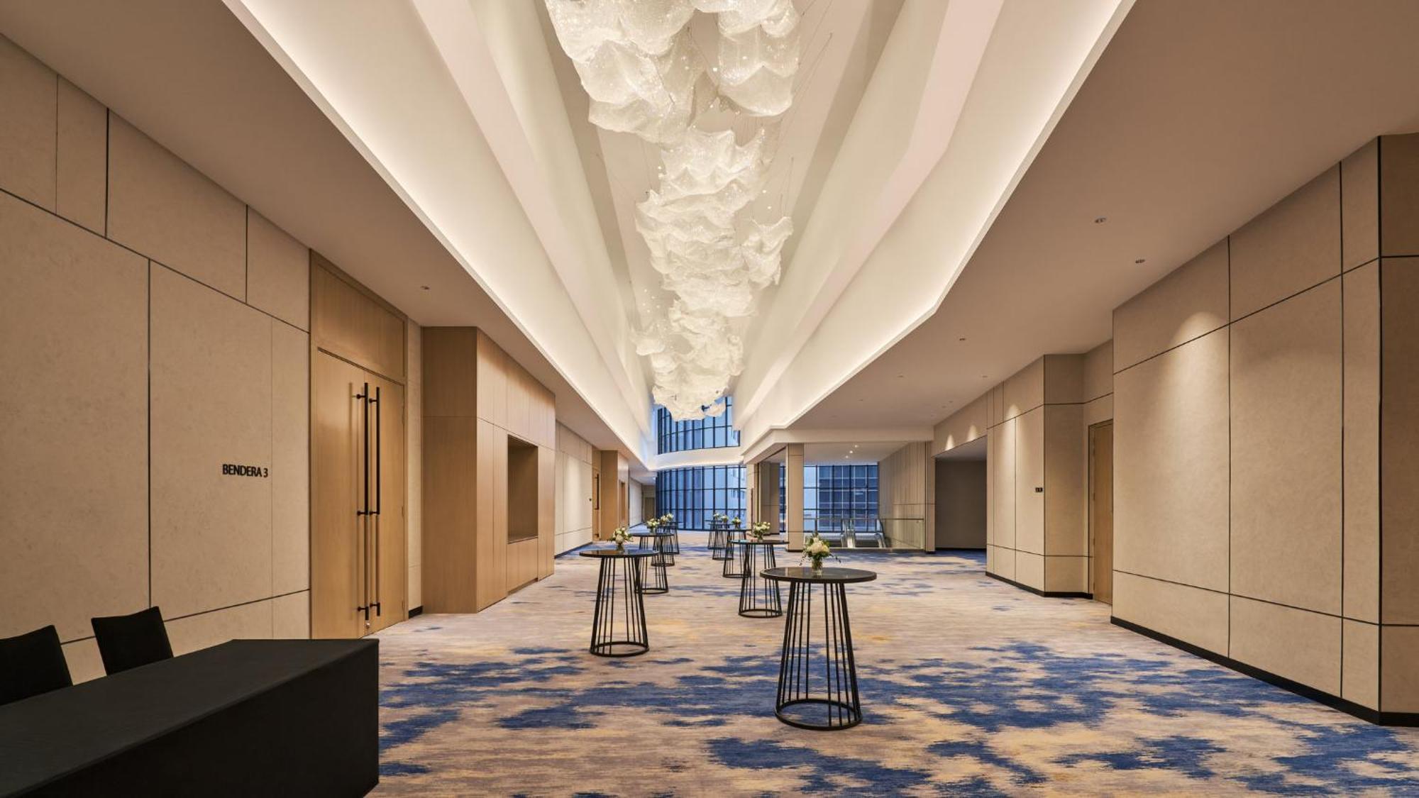 Holiday Inn & Suites Penang Prai By Ihg 메르타잠 외부 사진